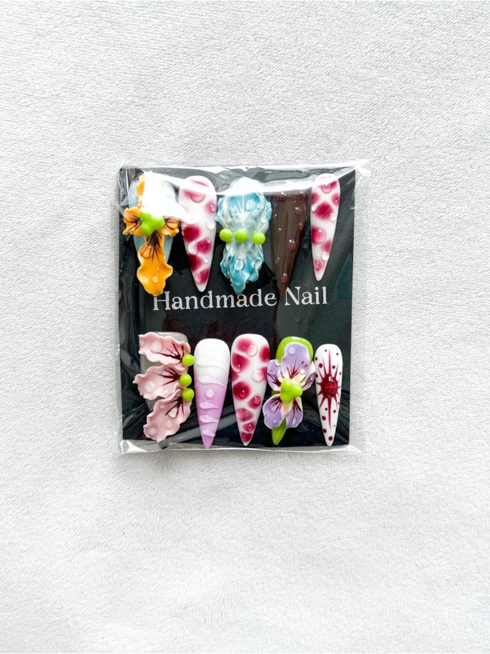 Sculptural Handmade Nail Press-On Set — Floral & Pink Accents